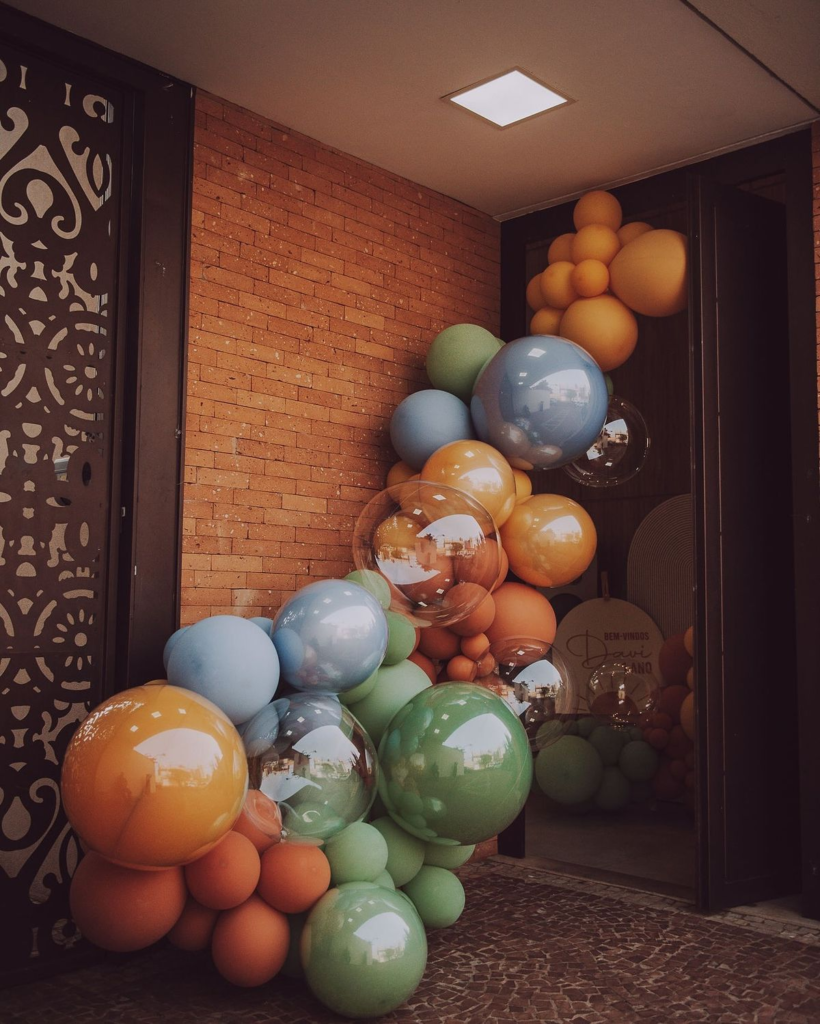 Balloon Garland