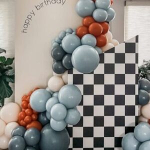 Checkered Balloons Garland